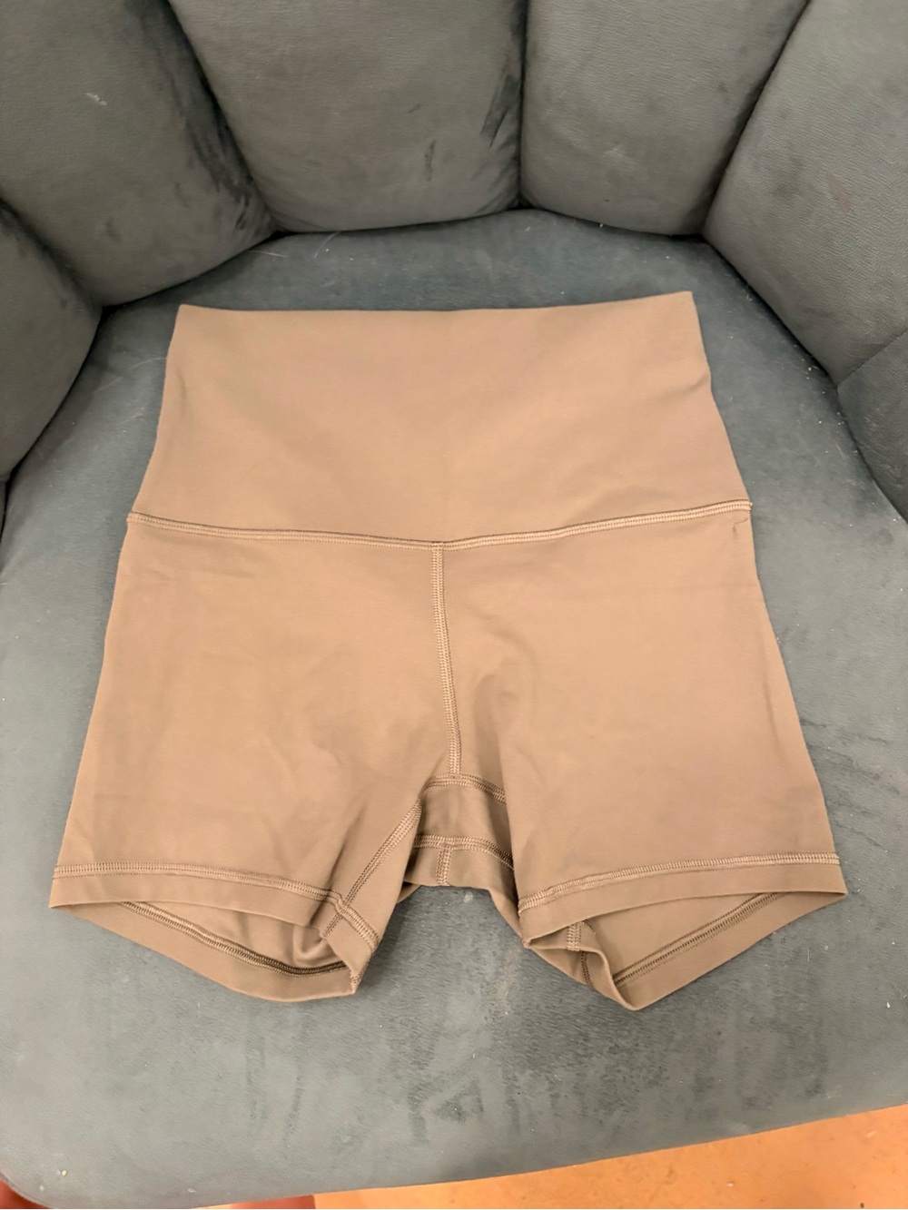 High-Waist Women's Biker Shorts - olive green
